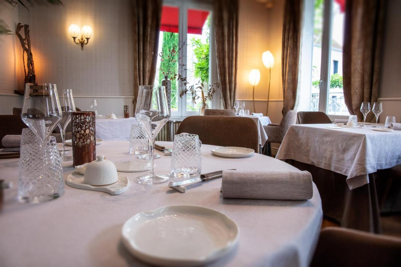 Logis Hotel La Breche - Restaurant Berthelot Amboise Esterno foto