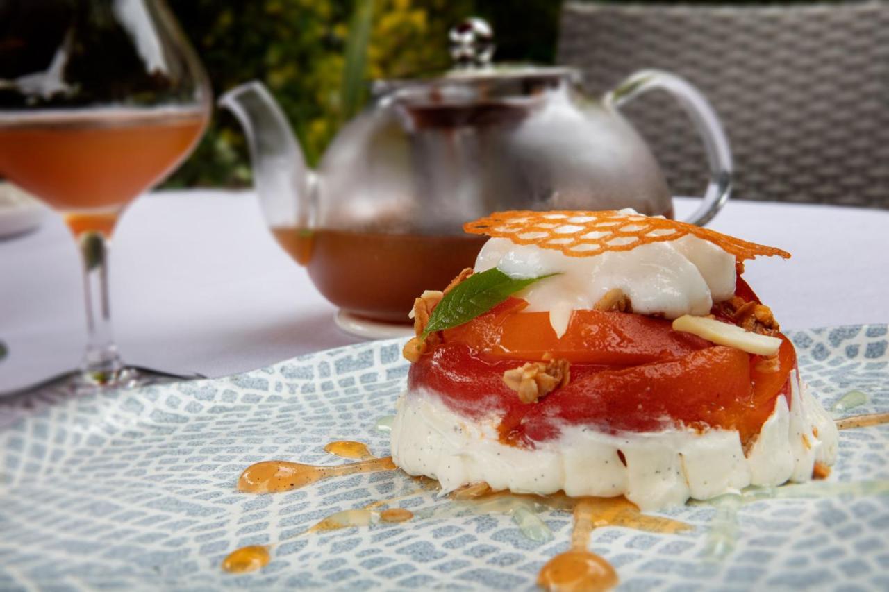 Logis Hotel La Breche - Restaurant Berthelot Amboise Esterno foto