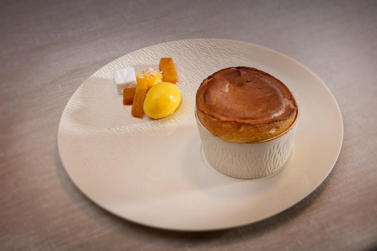 Logis Hotel La Breche - Restaurant Berthelot Amboise Esterno foto