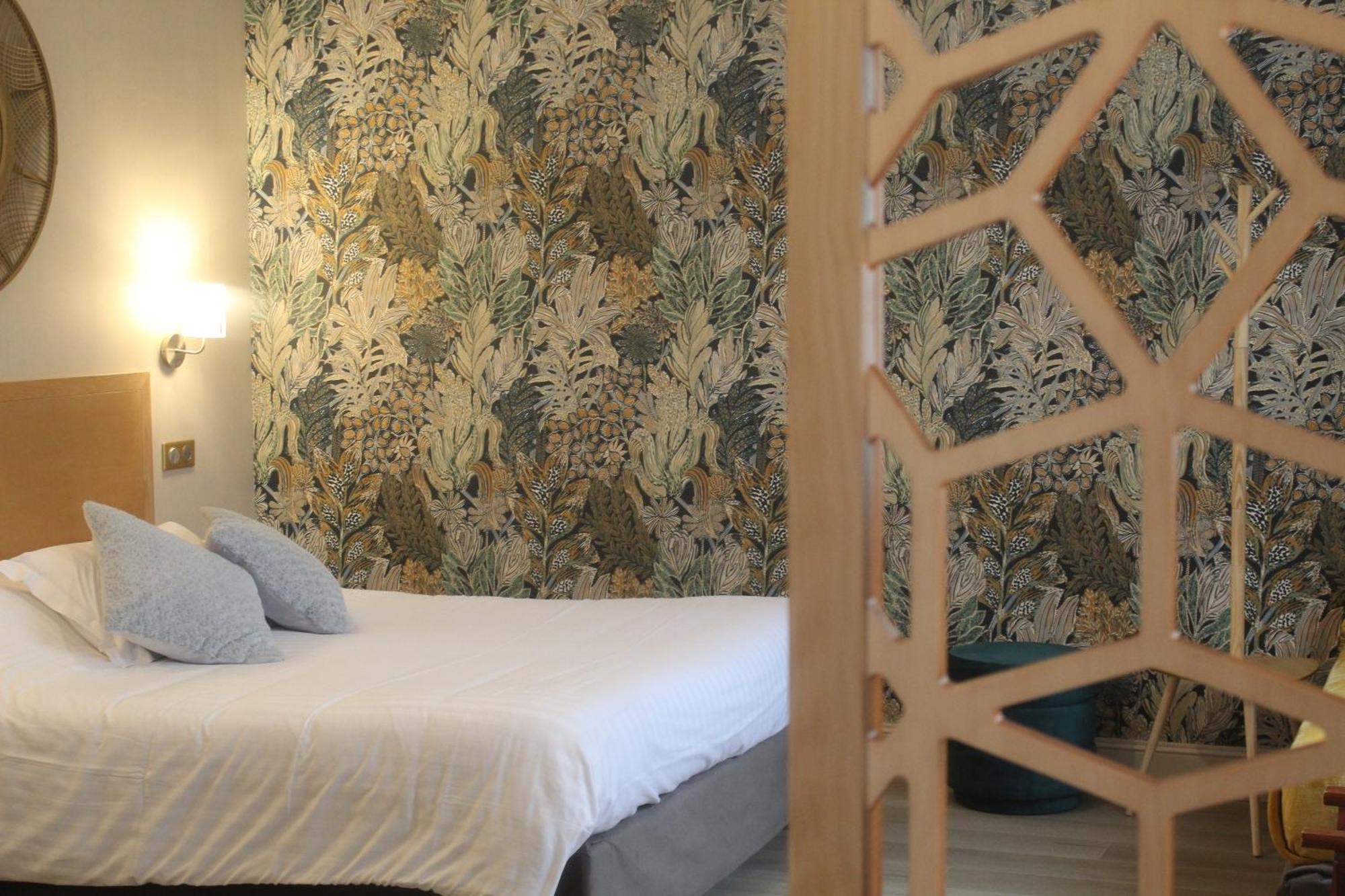 Logis Hotel La Breche - Restaurant Berthelot Amboise Esterno foto